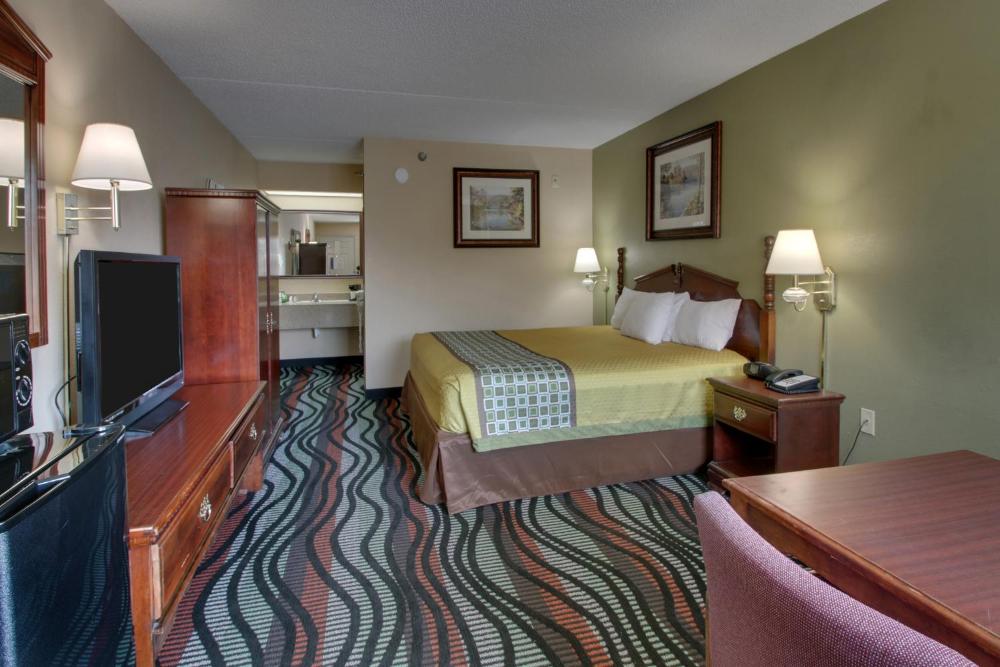 Premiere King Bed with Roll- In Shower interior
